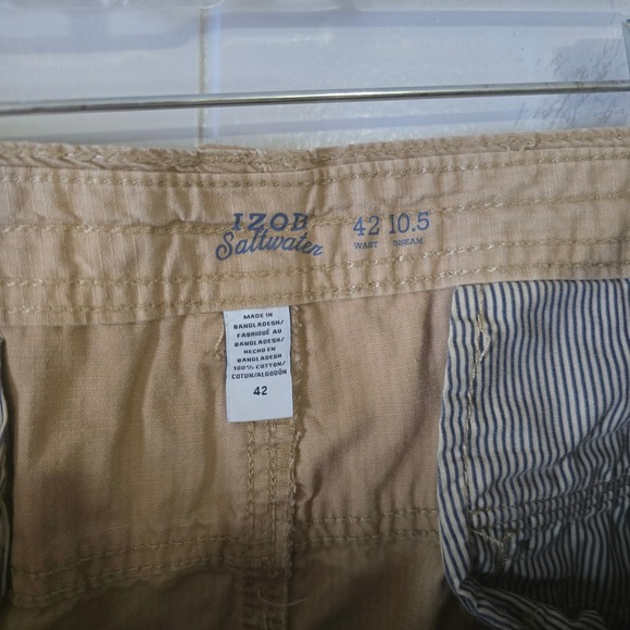 IZOD Saltwater Mens 42 Khaki Cargo Shorts Tan 100% Cotton 10.5 Inseam Casual - Picture 6 of 7